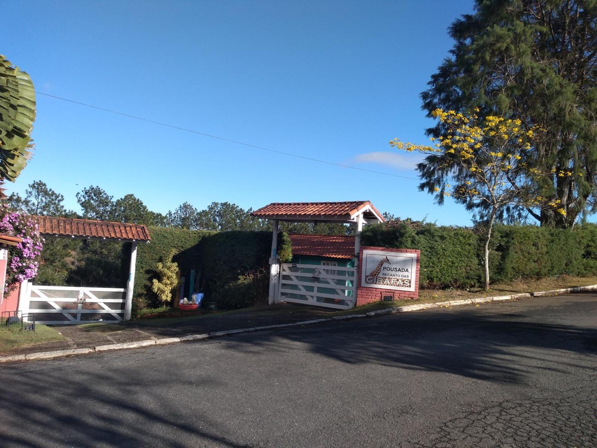 Recanto Girafas Inn *